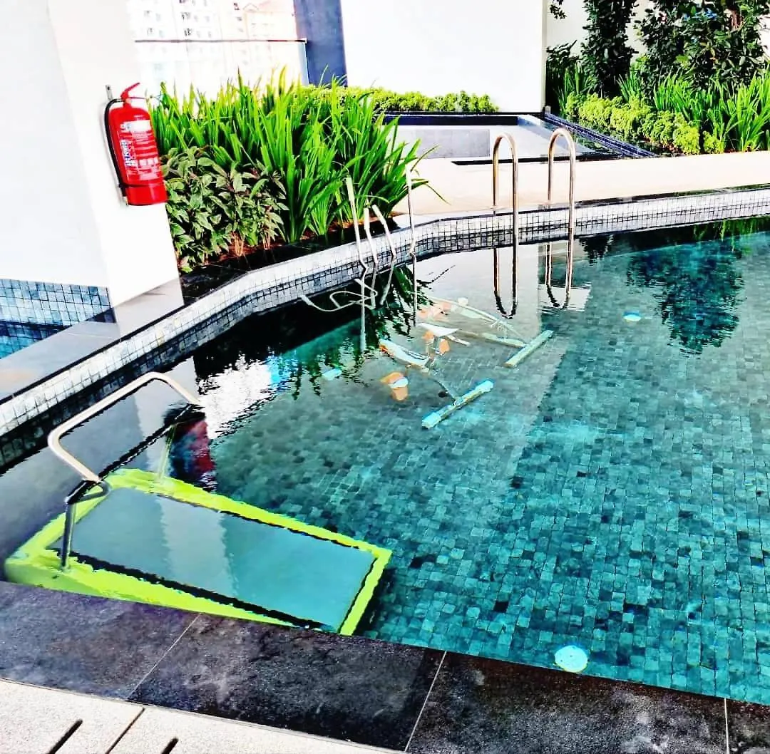 Spacious 3Br Retreat Comfort & Style In The City 2-10Pax Jelutong 0*,  말레이시아